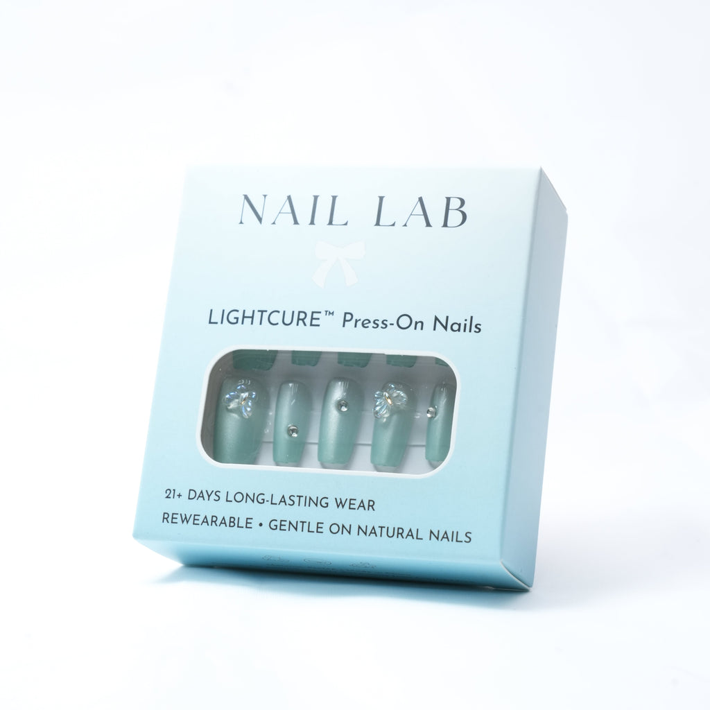 NAIL LAB LIGHTCURE press-on nails in soft mint green accents